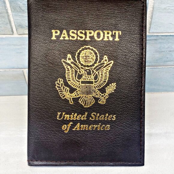 Vintage USA Passport Case Holder United States of America Brown Genuine Leather - Picture 1 of 6